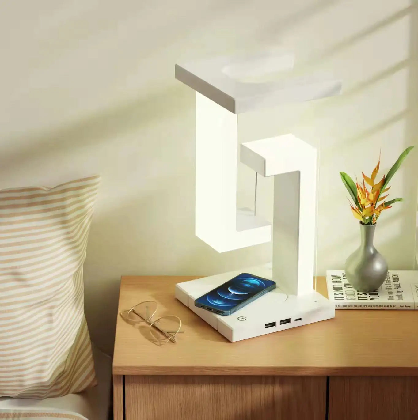 Smartphone Wireless Charging Suspension Table Lamp